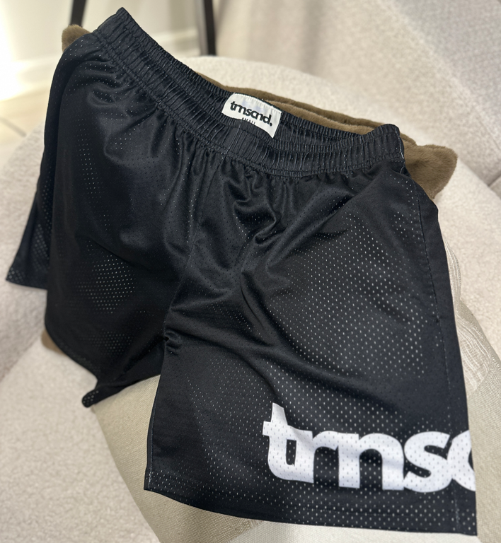 BASIC MESH SHORT // BLACK
